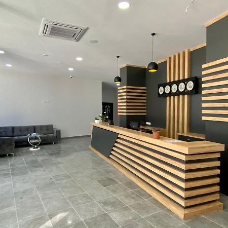 Ramada Skytower Apartment Batumi Exterior foto