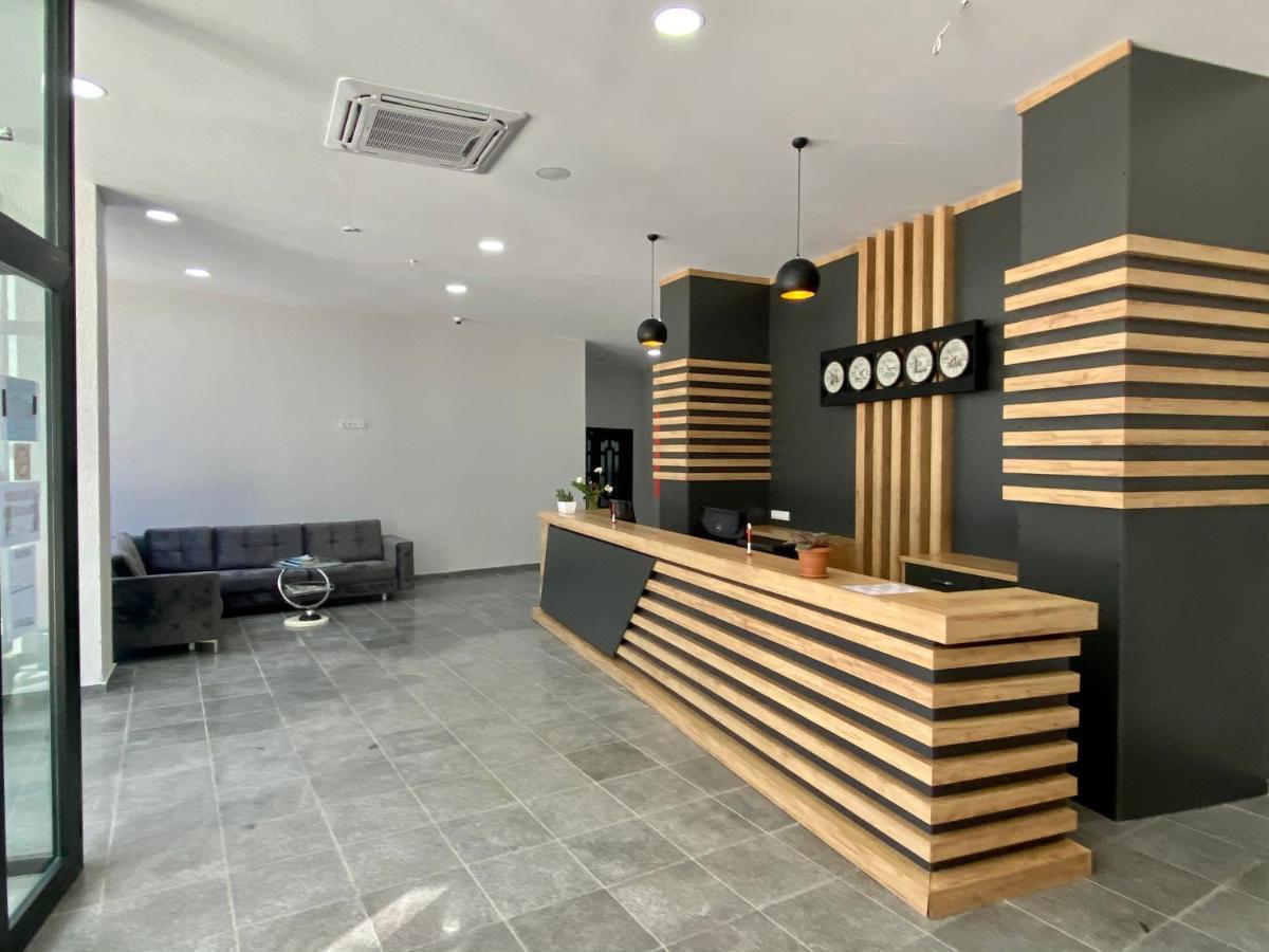Ramada Skytower Apartment Batumi Exterior foto